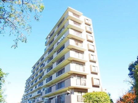 その他 街並みと調和するおしゃれなマンション