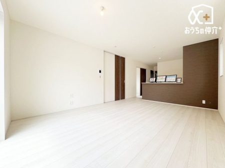 リビング 住まいの中心であり、開放感のあるLDKは家族団欒時間も会話が弾みます