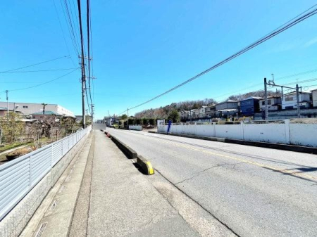 現地土地写真 高い建物もなく日当たり通風良好！