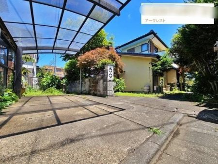 現地土地写真 穏やかな住宅地で子育て家族にもおすすめ