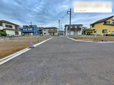 現地土地写真 前面道路の様子
