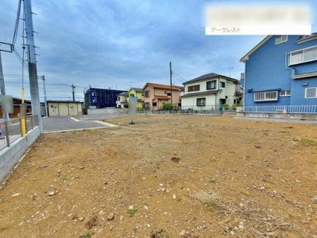 現地土地写真 穏やかな住宅地で子育て家族にもおすすめ