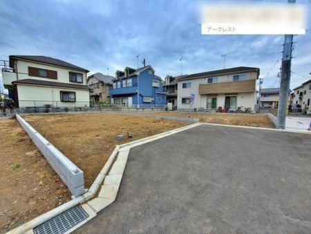 現地土地写真 車通り少なく小さいお子様も安心です