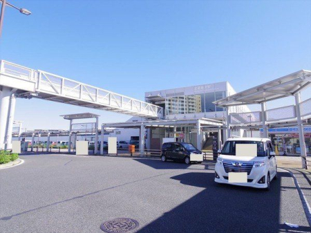 周辺環境 徒歩19分。【武蔵藤沢駅　西口】車椅子対応のトイレ・入り口あり 池袋駅まで34分 1480m