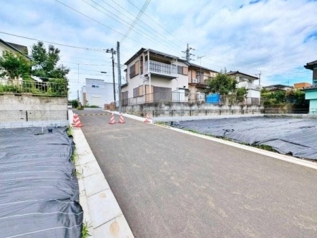 現地土地写真 前面道路含む現地写真