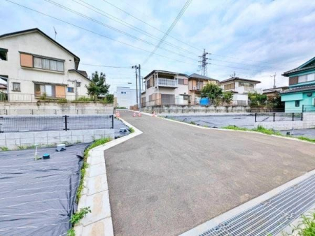 現地土地写真 前面道路含む現地写真