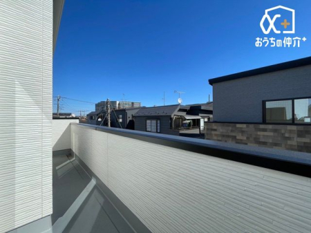 バルコニー バルコニーからの眺望です！天気の良い日には青空が広がります！
