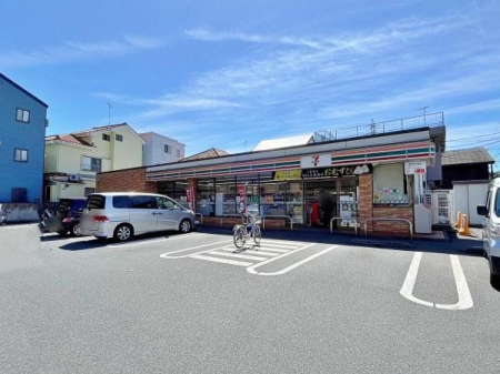 周辺環境 セブン-イレブン 西東京北町３丁目店 徒歩7分。24時間営業　お弁当から日用品　コピーやチケット　セブン銀行ATM　近くにあるととっても便利なコンビニですね！ 510m