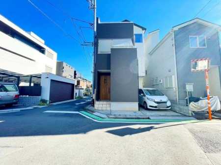 現地外観写真 ■令和2年10月築