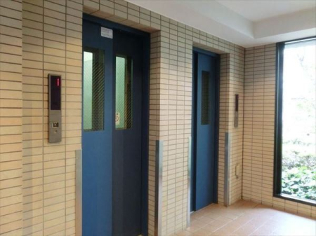 その他 エレベーター2基あり