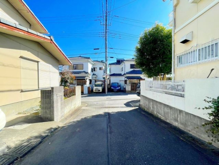 現地外観写真 入間市立藤沢中学校まで徒歩8分