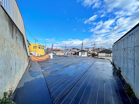 現地土地写真 一戸建ての多いエリア、静かで落ち着いた雰囲気です。