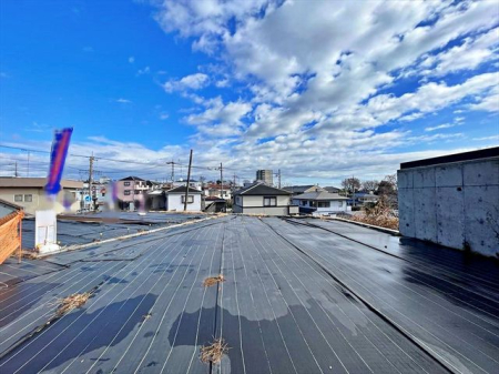 現地土地写真 閑静な住宅地で子育て家族にピッタリ。毎日のお散歩も快適な緑に恵まれたエリアで、自然に包まれた穏やかな暮らしを実現するための、ゆとりある住環境が整っています。