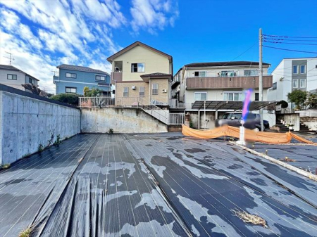 現地土地写真 建築条件なしの売地です。
