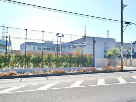 周辺環境 志木なかもり幼稚園 徒歩8分。 580m