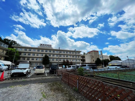 周辺環境 東所沢病院 徒歩13分。内科、精神科、リハビリテーション科がある病院でございます。 1000m