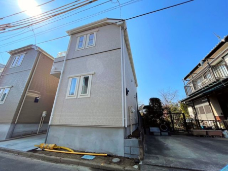 現地外観写真 周辺は閑静な住宅街です。