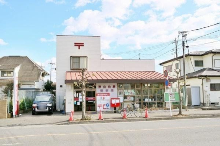 周辺環境 徒歩3分。【狭山柏原郵便局】営業時間9時00分～17時00分(土・日定休)、取り扱いサービス・郵便・貯金・保険・ATM。駐車2台。 180m