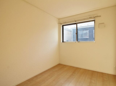 子供部屋 子供部屋にオススメな6帖洋室の様子。