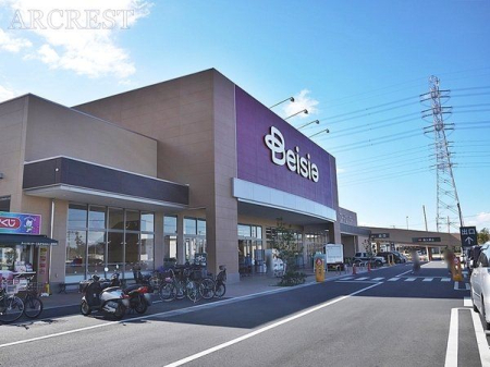 周辺環境 ベイシア新座店 徒歩14分。営業時間：午前9時～午後8時 駐車場：有 1070m