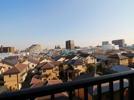 その他 バルコニーからの開放的な眺望