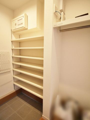 収納 シューズインクローク