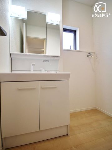 ʑEʏ `Wash room`傫Ȑʁ@Ƒ݂ȂgʎBZɂ͎g₷ʂŁAXeLȈ̃X^[g܂傤B