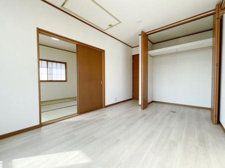 寝室 -