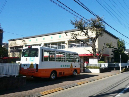 周辺環境 美住幼稚園 徒歩23分。【営業時間】24時間営業 【駐車場】あり 1780m