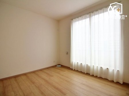 子供部屋 子供部屋にオススメな5.25帖洋室の様子です。