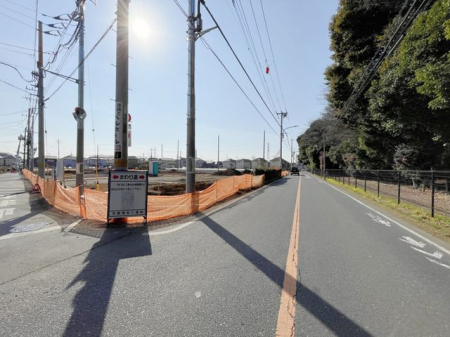 現地土地写真 前面道路の様子