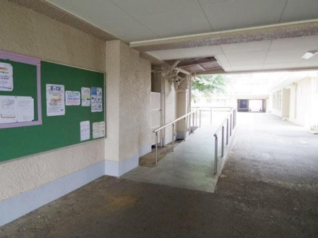 エントランス スロープもついておいります