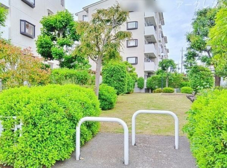 周辺環境 徒歩6分。【セブンイレブン 入間扇台３丁目店】営業時間24時間。車椅子対応の駐車場。お支払い：クレジット カード。 450m
