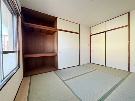 その他内観 約6.3帖の和室の様子。