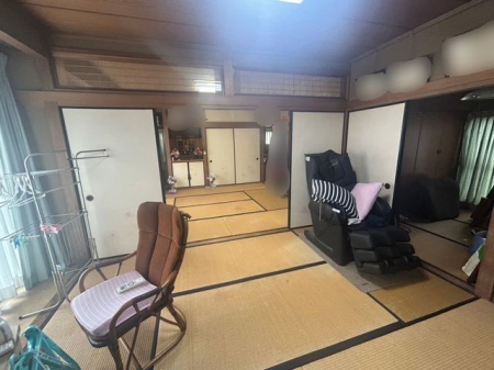 その他内観 続き間の和室は襖を開けると広々空間